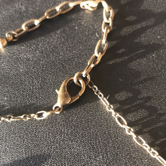 Beautiful Amber styled Necklace.(SKU 199) - Picture 5 of 8